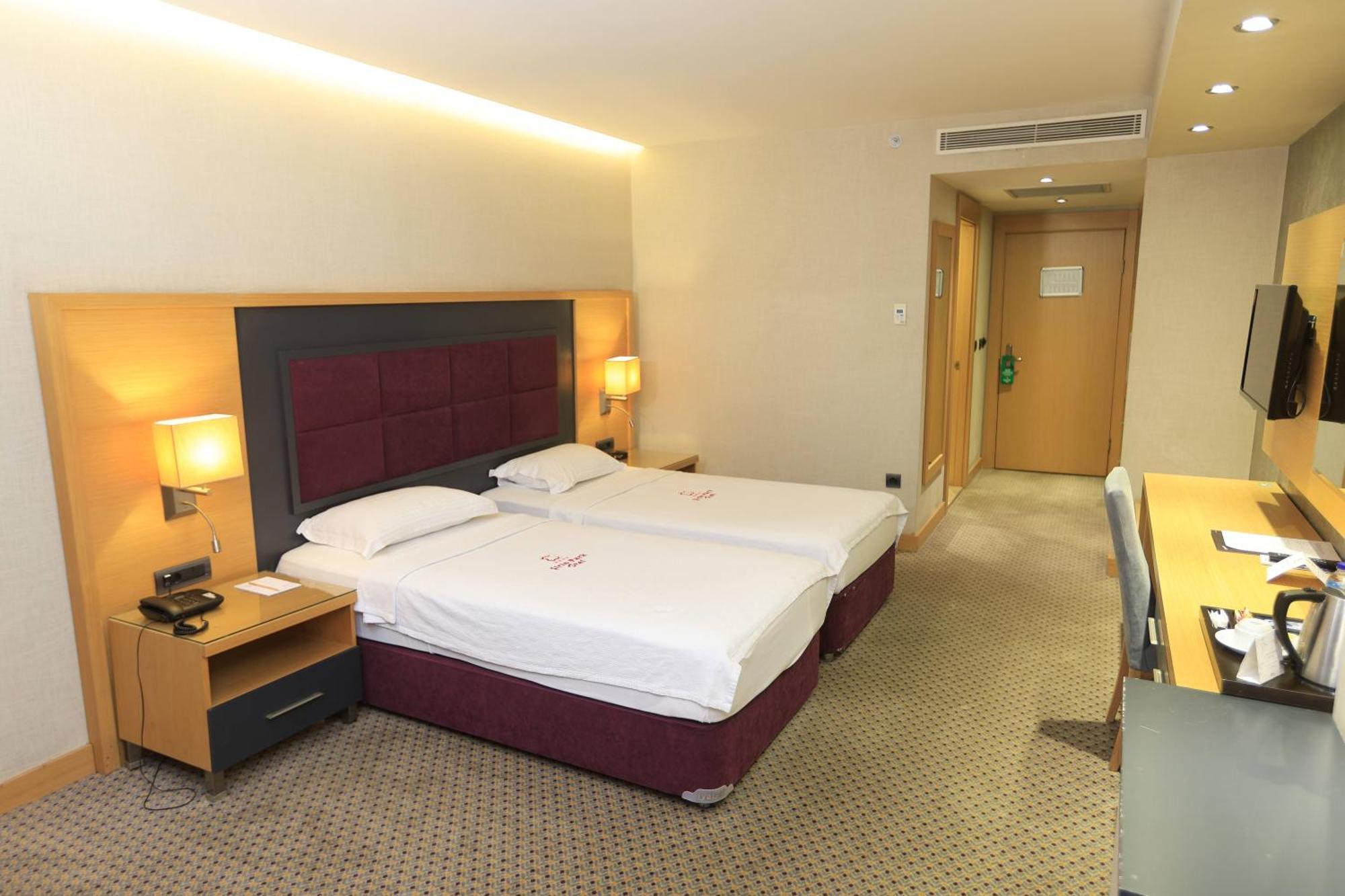 אדאנה Sirin Park Hotel מראה חיצוני תמונה